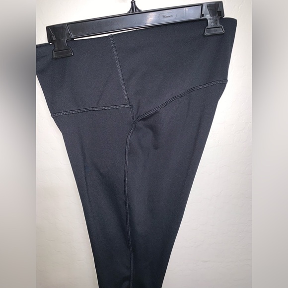 All In Motion Black Leggings - Picture 3 of 11